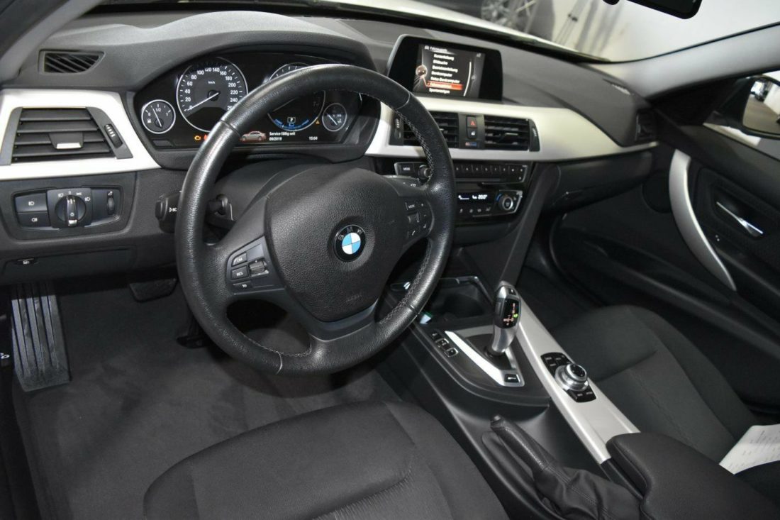BMW 330e IPerformance